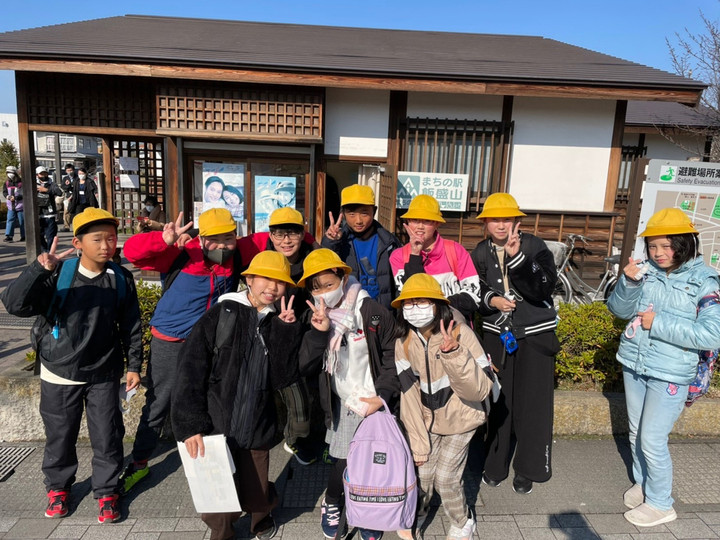 06074b7eeecd451495bf4a0703f00b6b