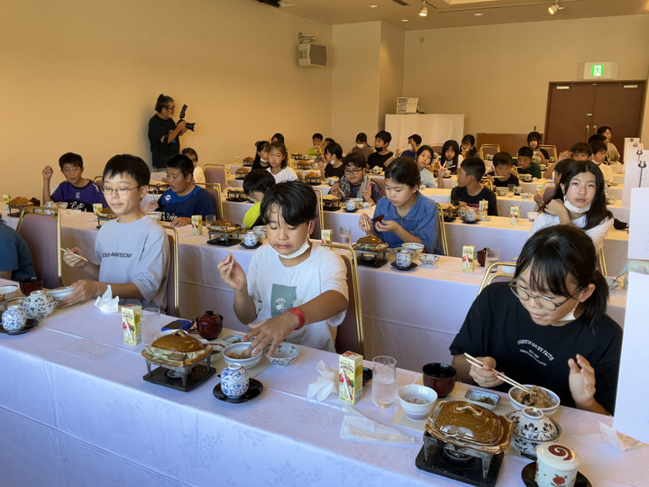 63174dc7fa9244c1825eb1e1ac56b5f6