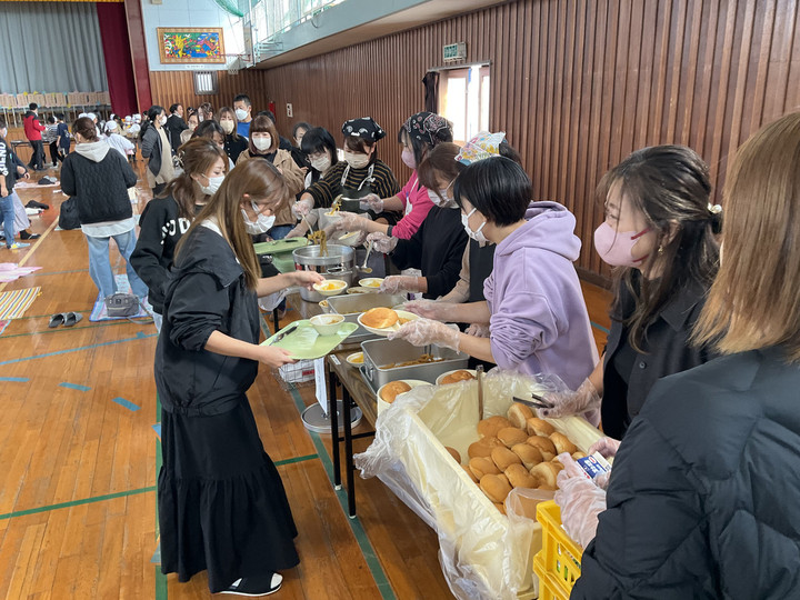 1eba27cbc1a84ef682a9e9d967fcb294